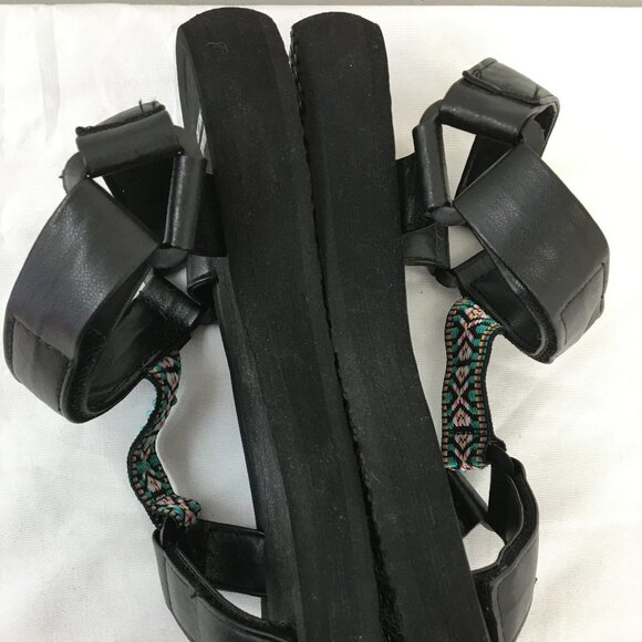 Essentials by Muk Luks Black Strappy Slingback Sandals Size M (~7) Like NEW - Picture 3 of 7